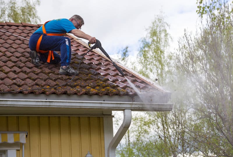 how to roof cleaning for algae and moss - Why Is Roof Repair Malaysia Important?